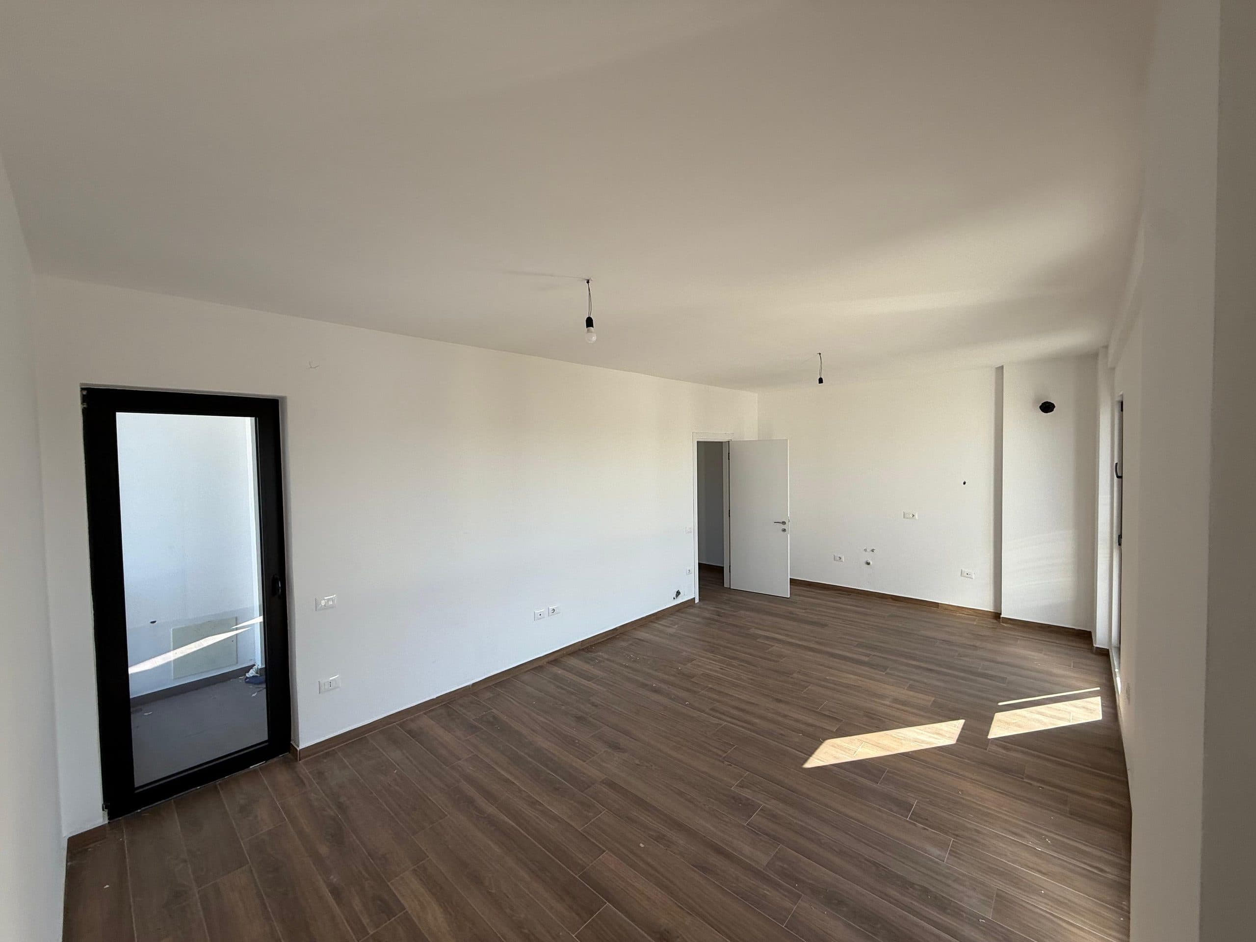 Apartament 1+1 Me Qira në Rruga e Dibrës, Spitali QSUT - 500€ | 81 m²