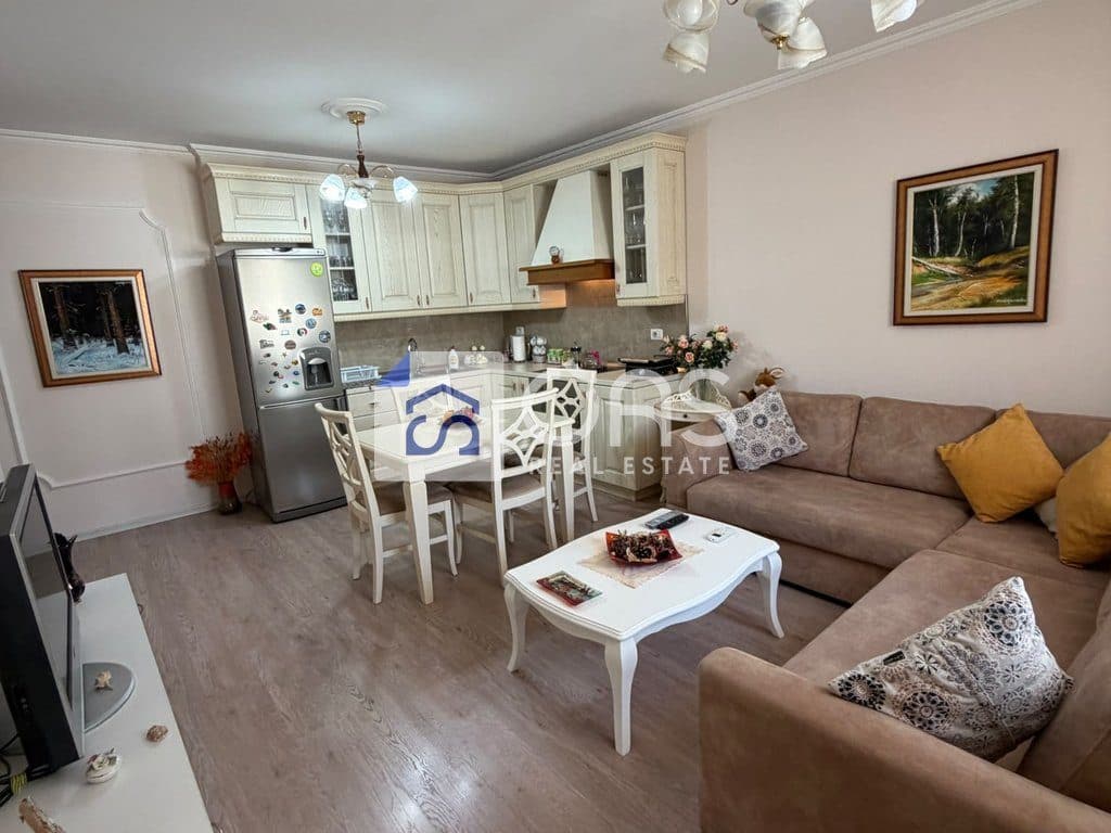 Jepet me qera apartament 1+1 te Kompleksi Kontakt 21 Dhjetori 3