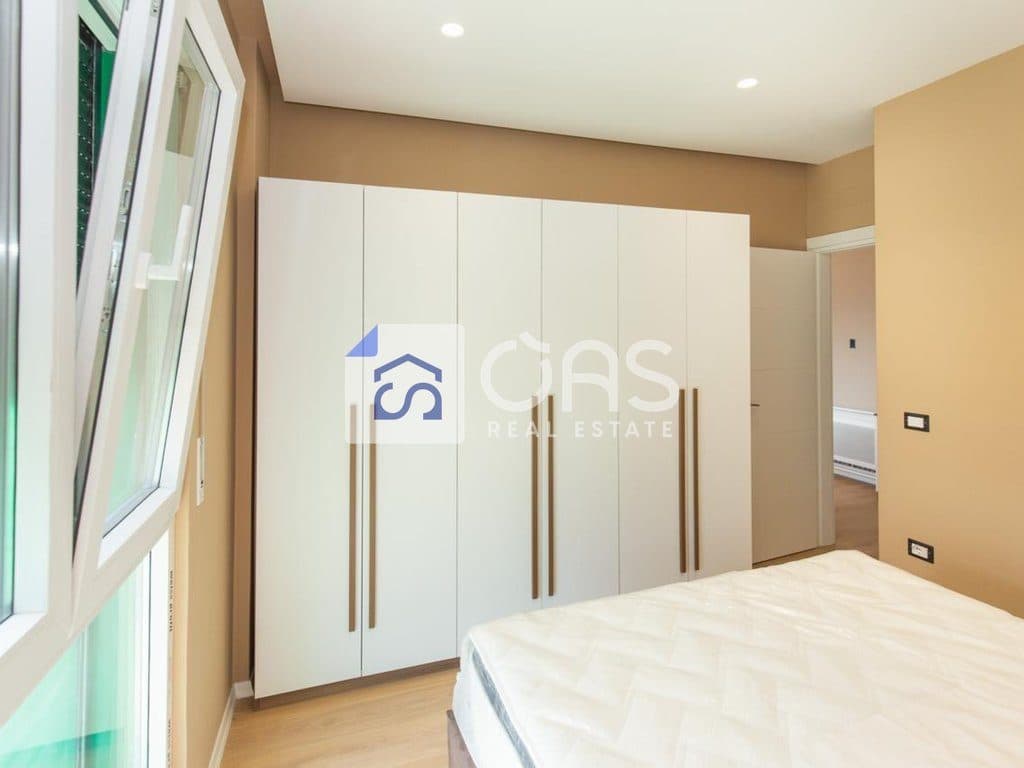 Jepet me qera apartament 1+1 tek Bulevardi i Ri.