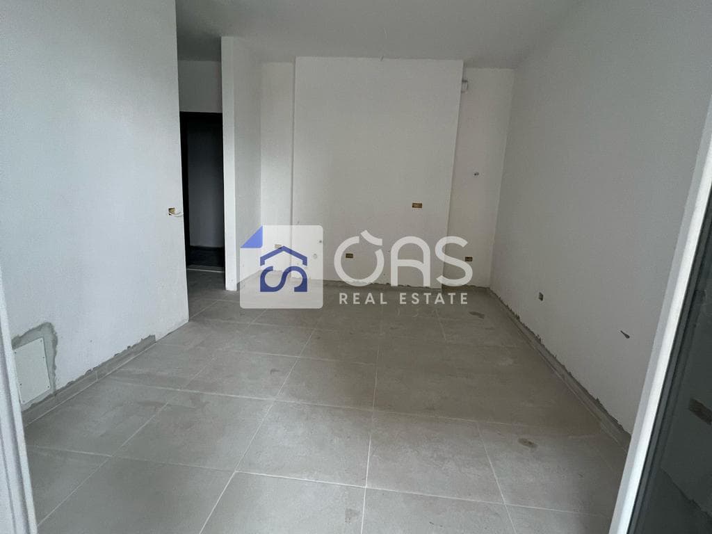 Shitet Apartament 1+1 Tek Univers City