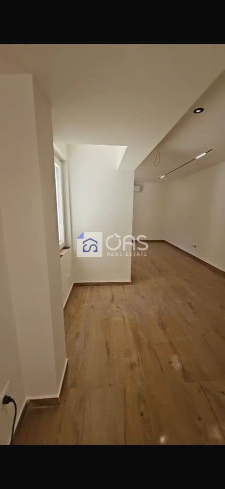 Jepet me qera apartament 1+1 te Rruga Bardhyl 50.000 leke 4