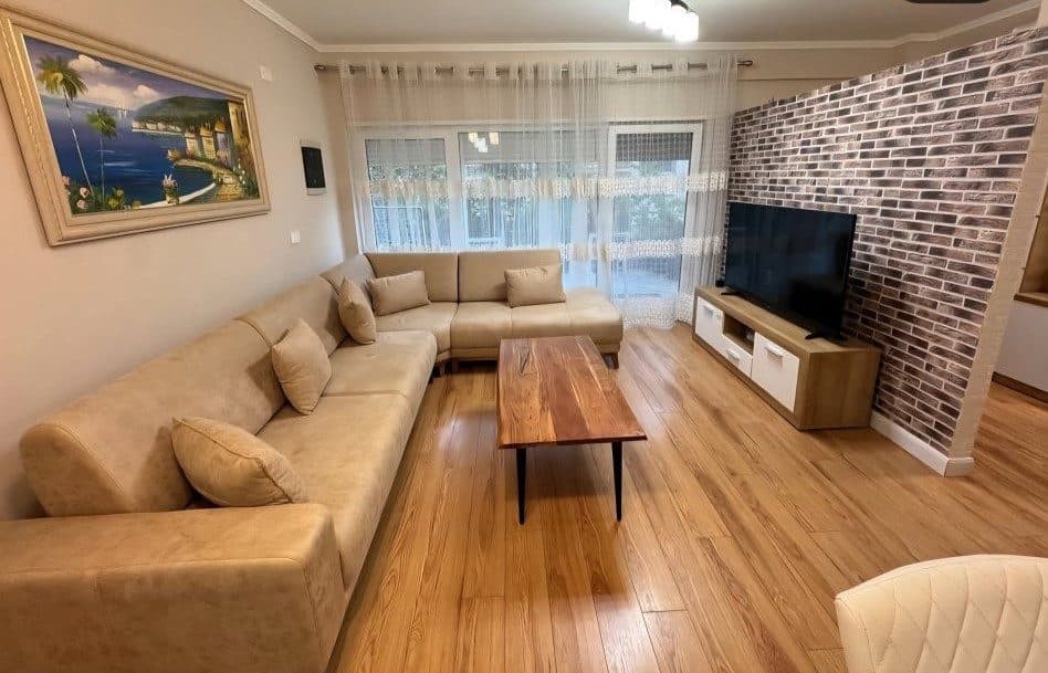 Jepet me qera Apartament Duplex 2+1+1 Tek Kodra e Diellit 2