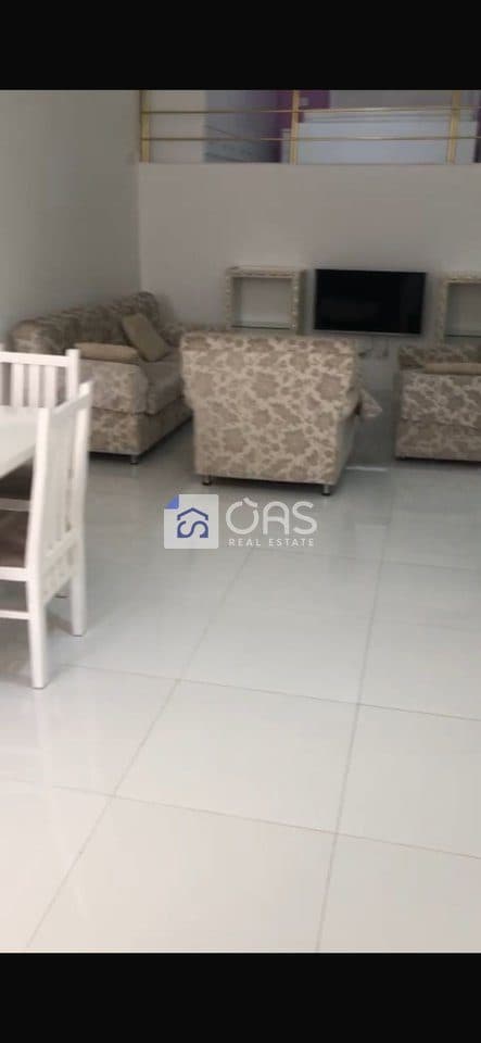 Jepet Apartament me qera 1+1 Oxhaku (prane xhamis)