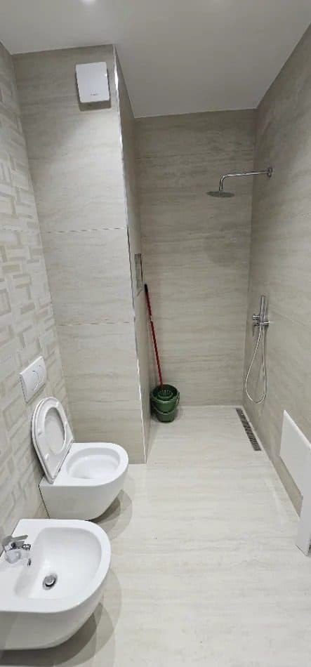 Jepet me qera Apartamenti 2+1+2 5 Maj 3