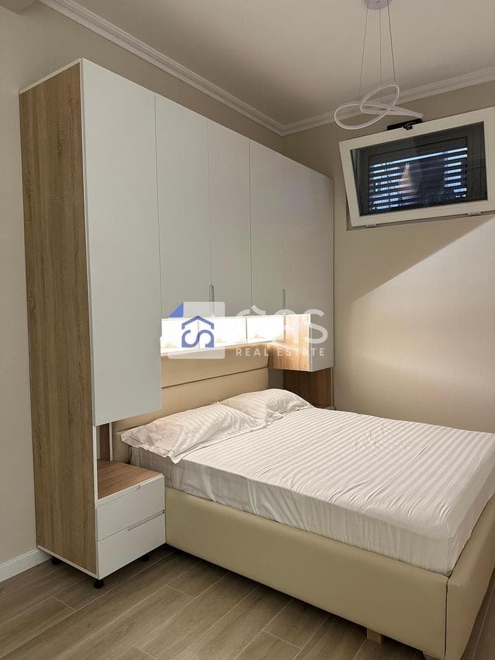 Jepet Apartament me qera 1+1 Ne Porcelan 2