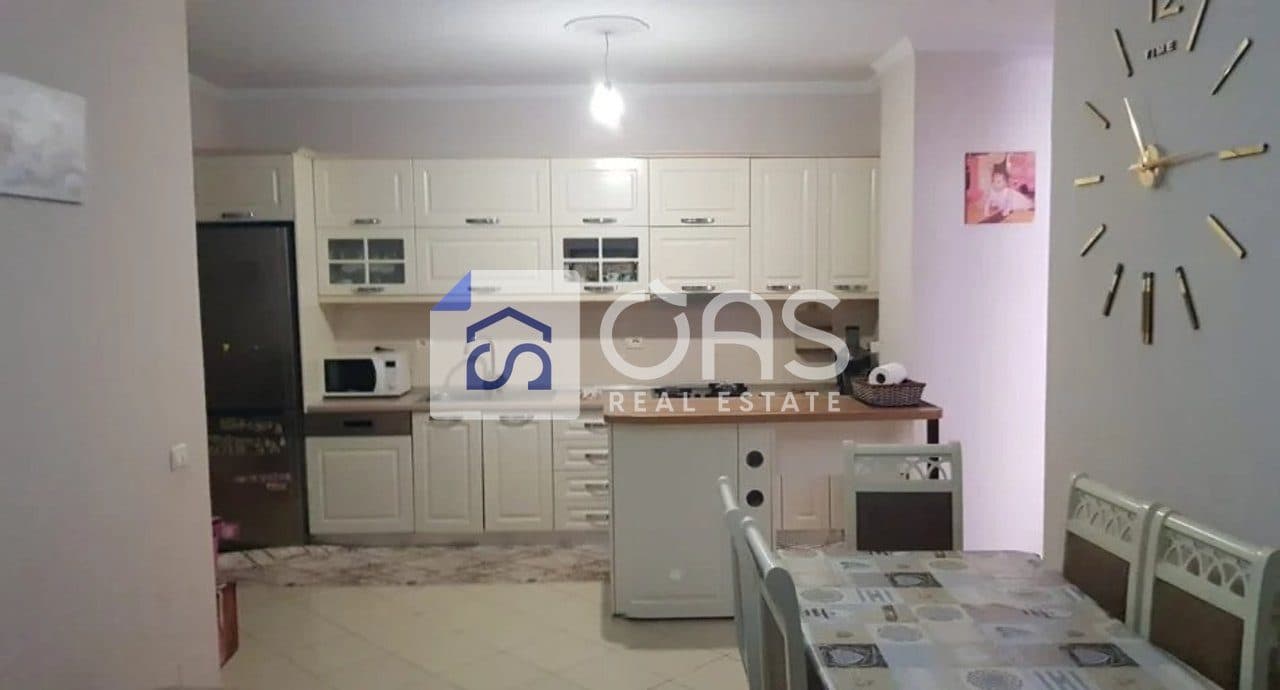 Jepet apartament me qera 2+1 Yzberisht 4