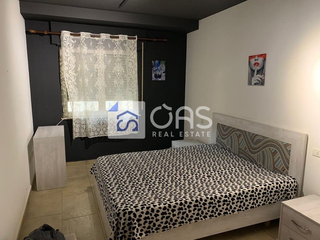 Jepet me qera apartament 2+1 prane Qendres