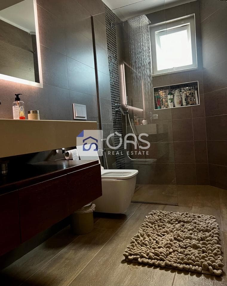 Jepet apartament me qera 1+1 ne Qender 4