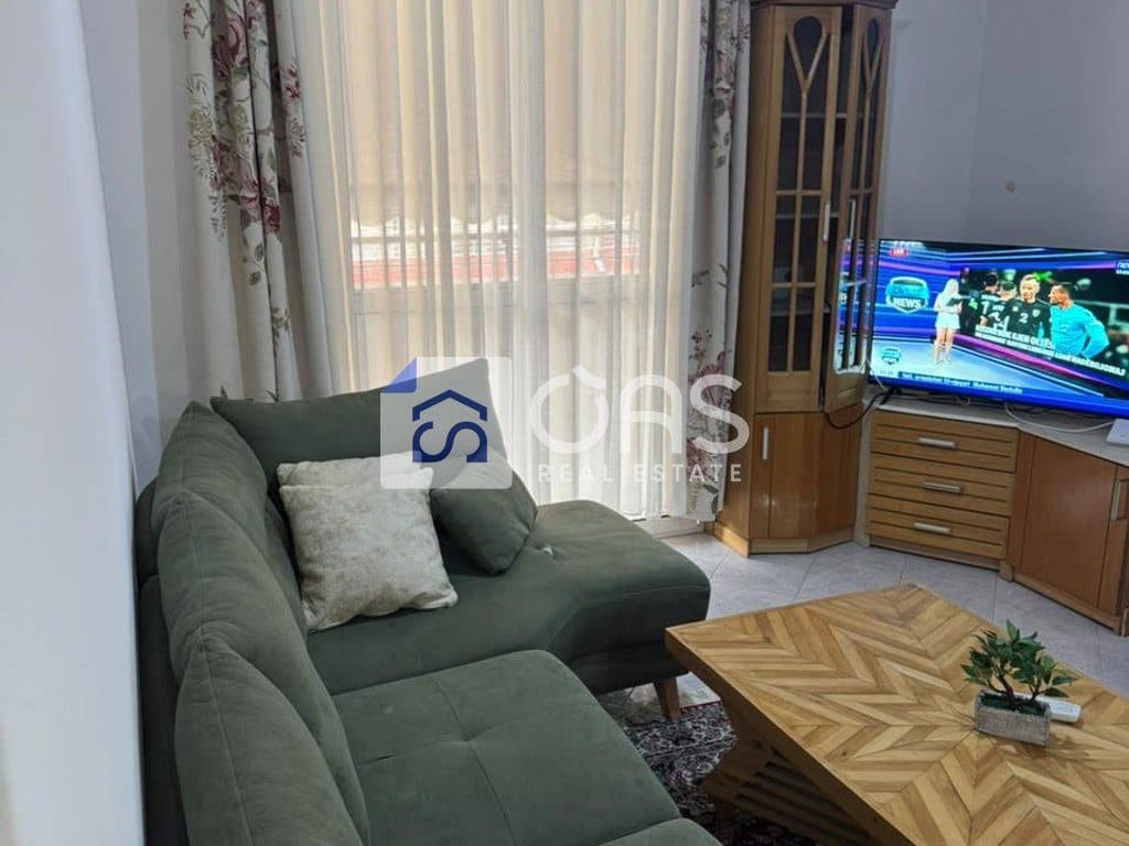 Jepet me qera Apartamenti 1+1 Astir 3