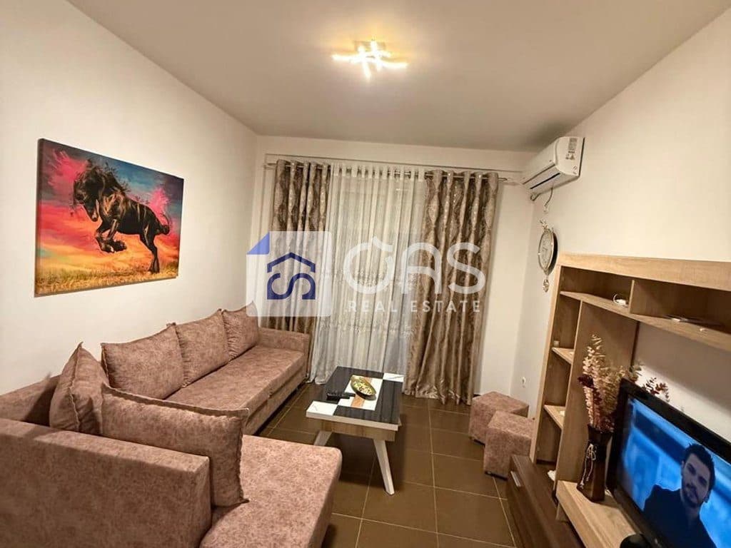 Jepet me qera apartament 2+1 tek Liqeni i Thate