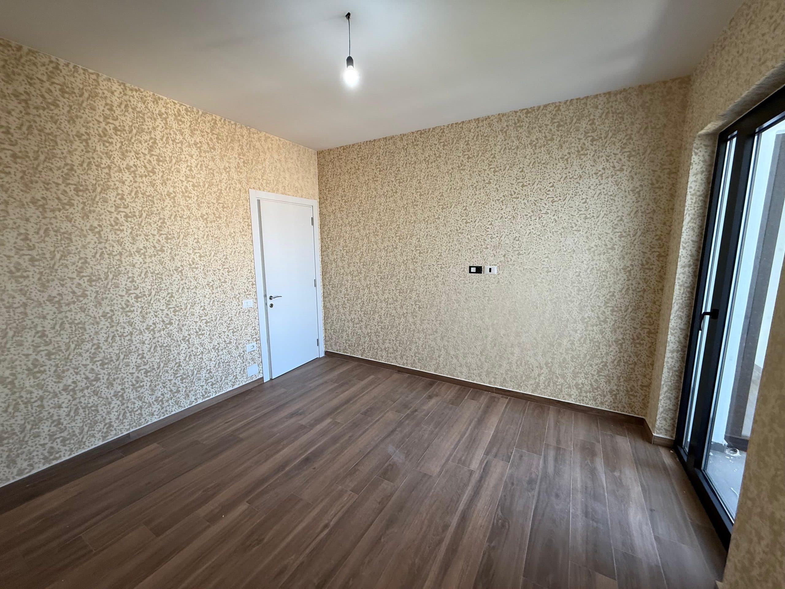 Apartament 1+1 Me Qira në Rruga e Dibrës, Spitali QSUT - 500€ | 81 m²
