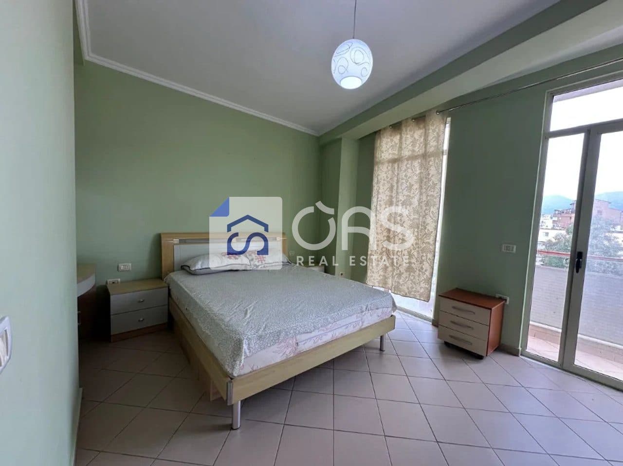 Jepet apartament me qera 1+1 Rruga E Durrsit 2