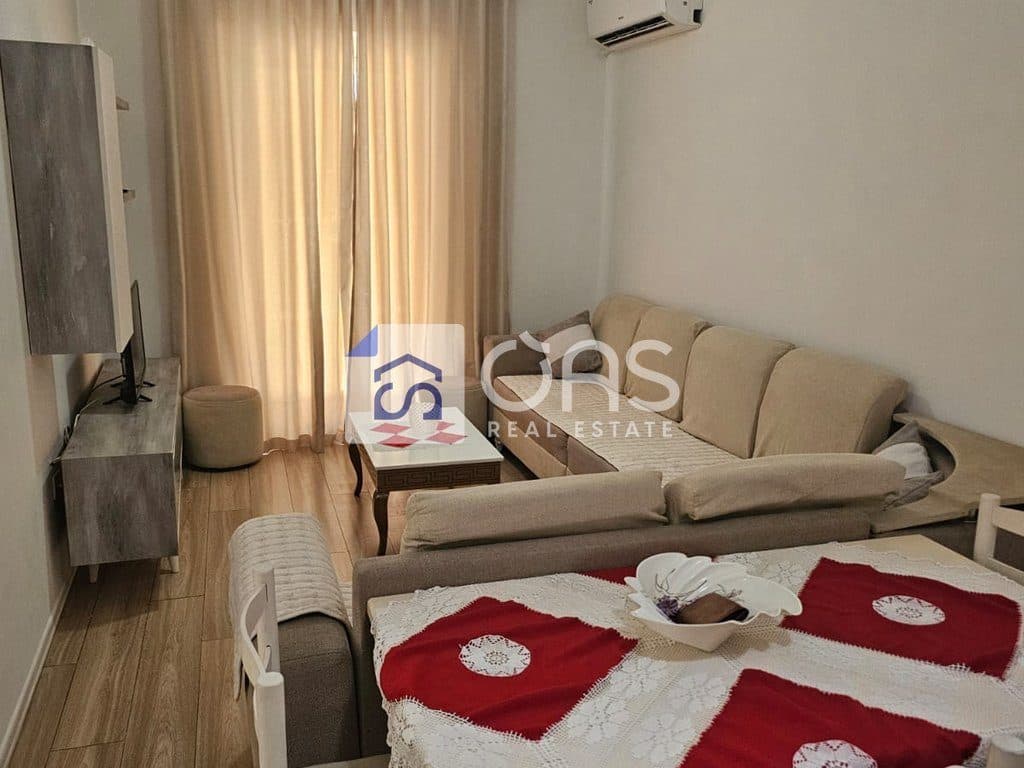Jepet me qera apartamenti 2+1 Ali Demi Kompleks Mangaleni