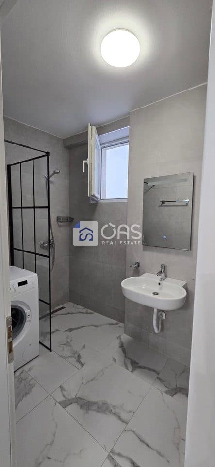 Jepet me qera apartamenti 2+1 tek Liqeni i Thate 4