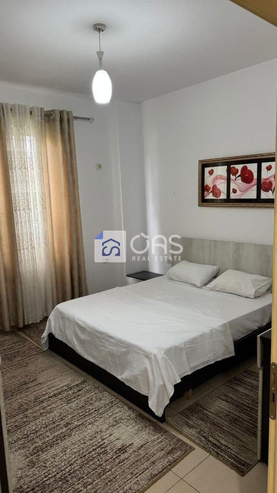 Jepet apartament me qera 1+1 5 Maj