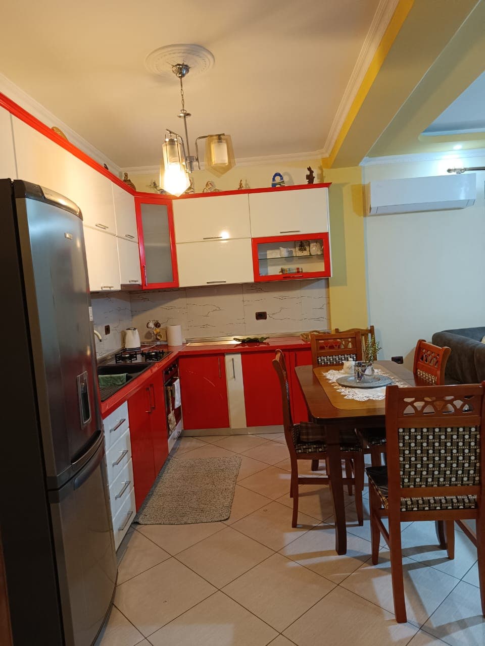 Jepet apartament 2+1 me qera ne Sauk 2