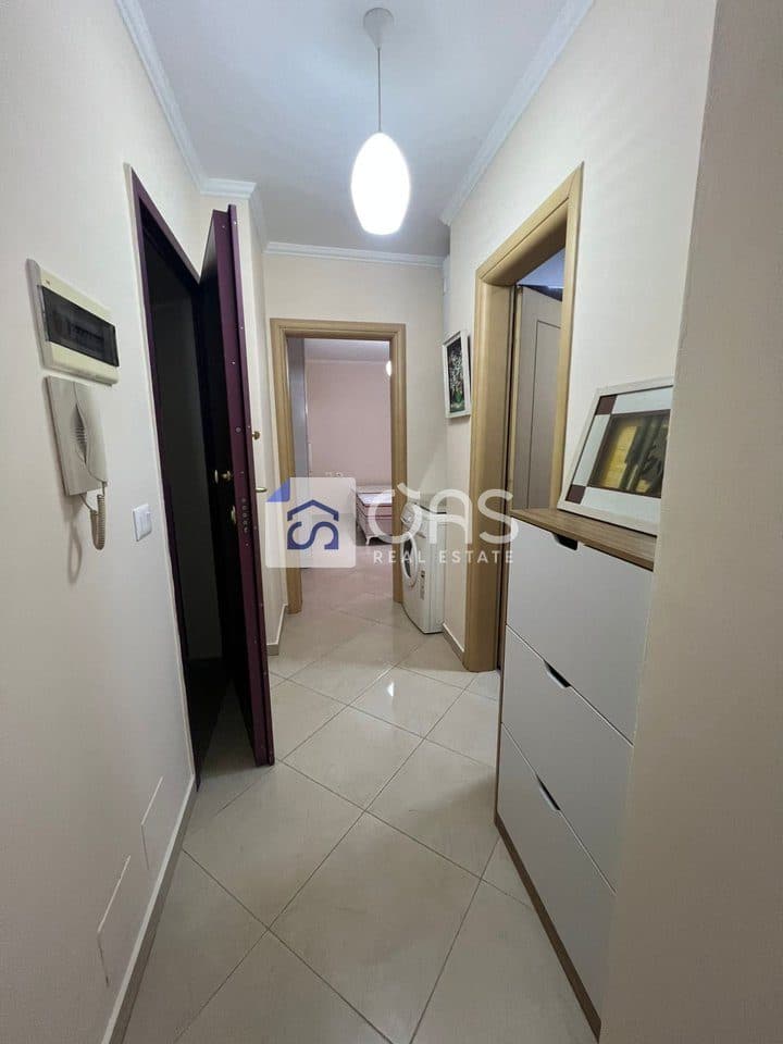 Jepet apartament me qera 1+1 ne Astir. 4