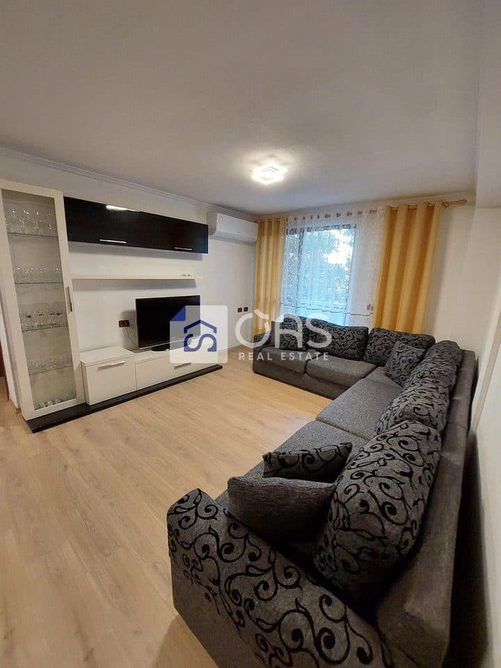 Shitet apartament 2+1 ne Myslym Shyr 4