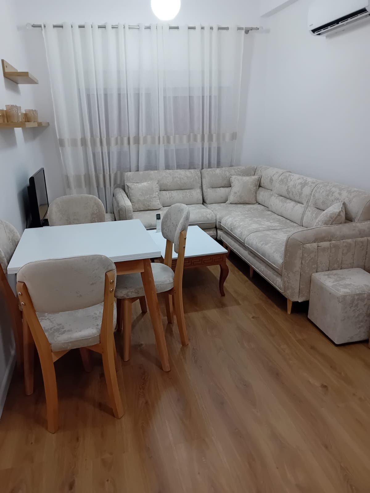Apartament 1+1 Me Qira në Ali Demi, Tiranë - 400€ | 50 m²