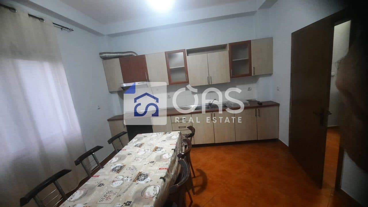 Jepet Apartament me qera 3+1 QYTET STUDENTI 2