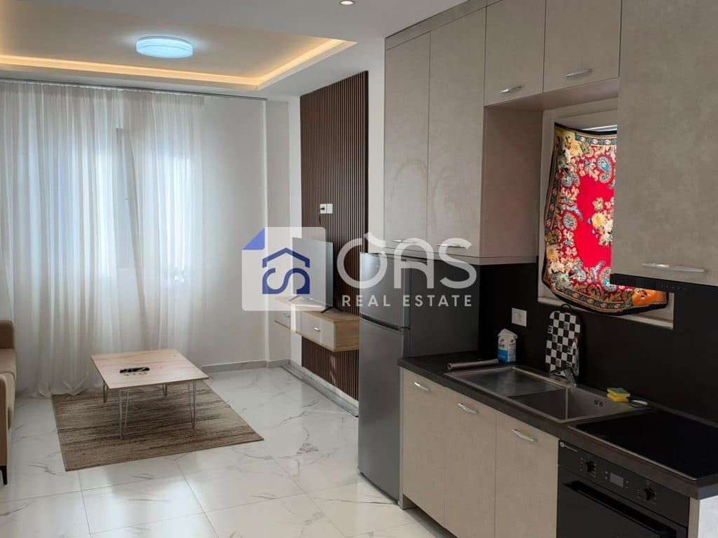 Jepet me qera Apartamenti 1+1 5 Maj