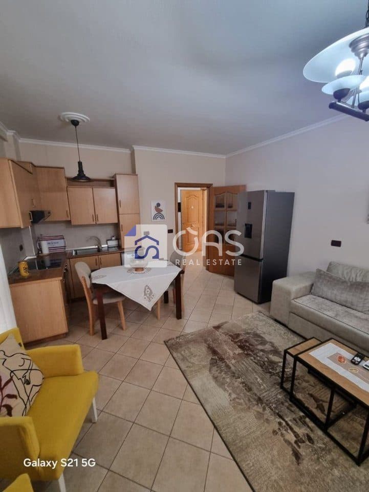 Jepet me qera apartament 1+1 Tek Rruga e Elbasanit 4