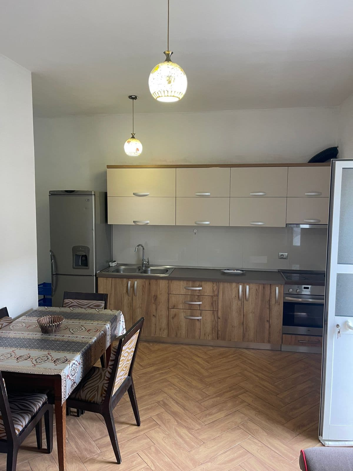 Apartament 2+1 Me Qira në Don Bosko, Tiranë - 450€ | 92 m²