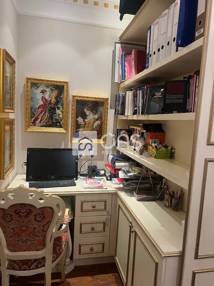 Jepet me qera apartament 1+1 komuna e parisit 3