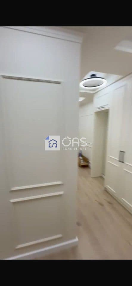 Jepet me qera apartament 2+1 ne Porcelan 3