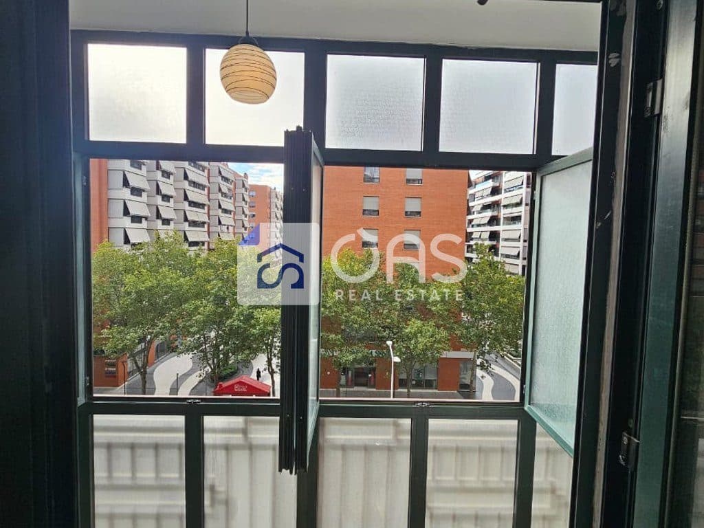 Shitet apartament 1+1 tek Rruga e Kavajes perball Delijorgjit. 3