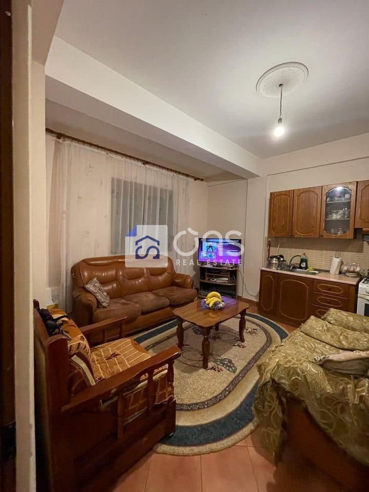 Jepet me qera apartament 1+1 ne Don Bosco.