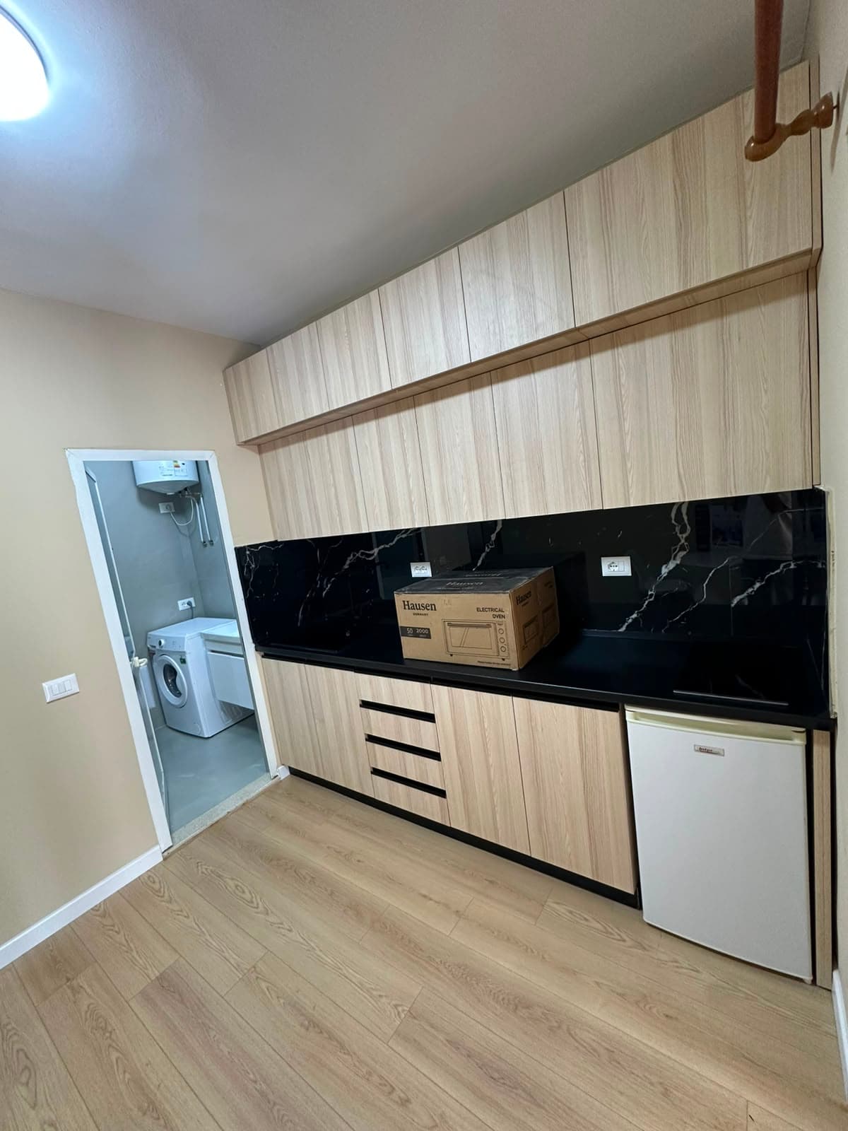 Jepet me qera Apartament 1+1 21 Dhjetori 3