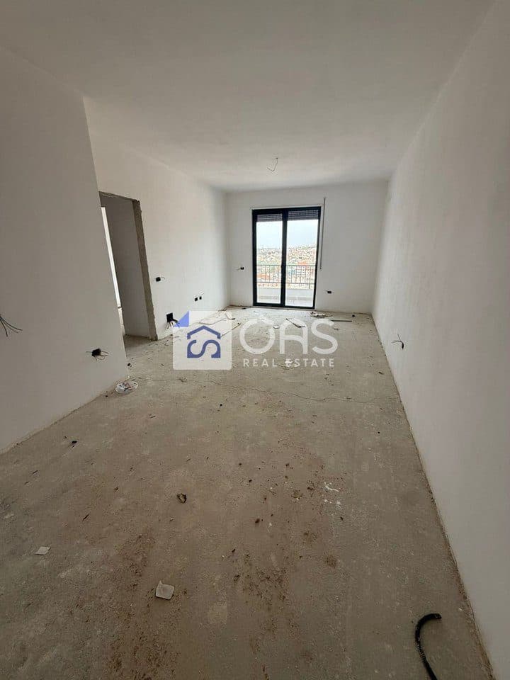 Shitet apartament 1+1 ne Kinostudio