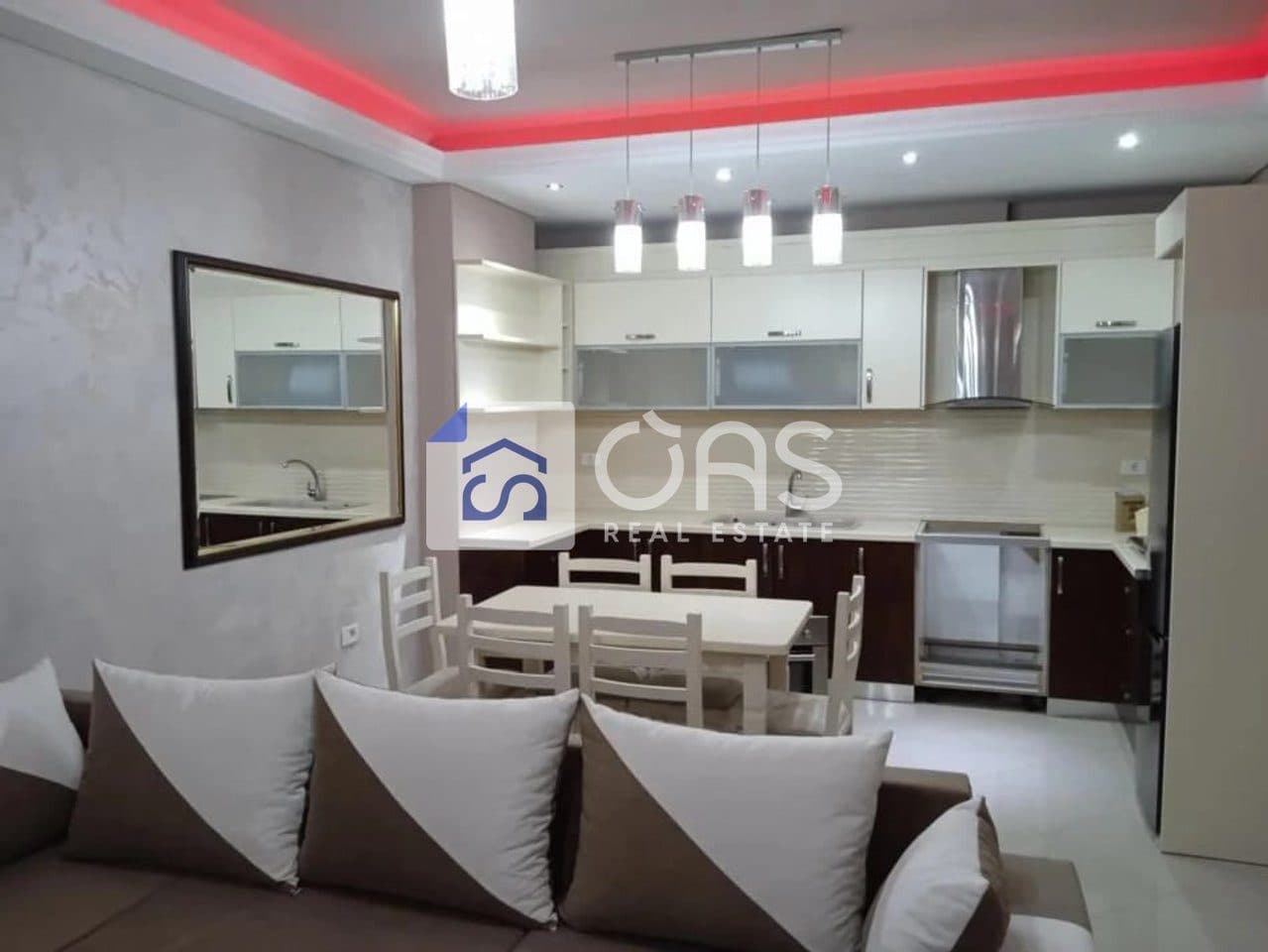 Jepet me qera apartament 2+1 Ne Astir