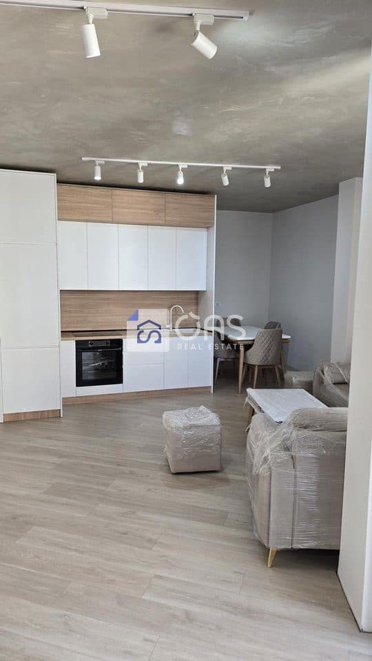 Jepet me qera apartament 1+1 astir