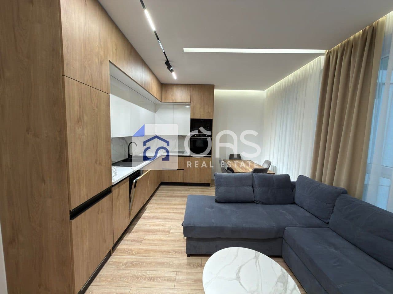 Jepet me qera apartament 2+1 tek Komuna e Parisit (Bega 007) 2