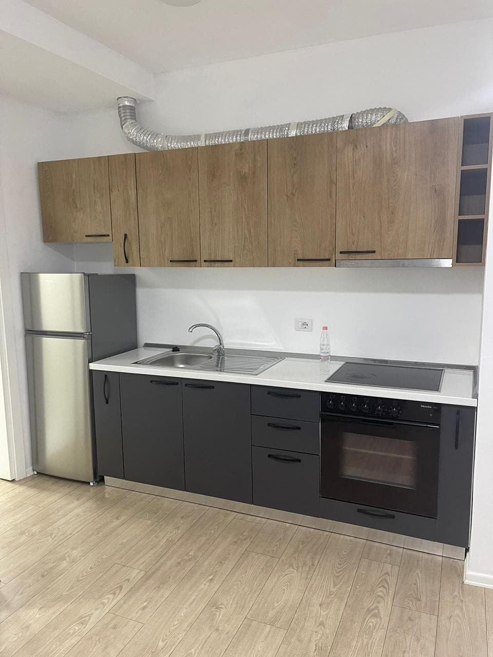 Apartament 1+1 Me Qira në Liqeni i Thatë, Tiranë - 500€ | 60 m² 2