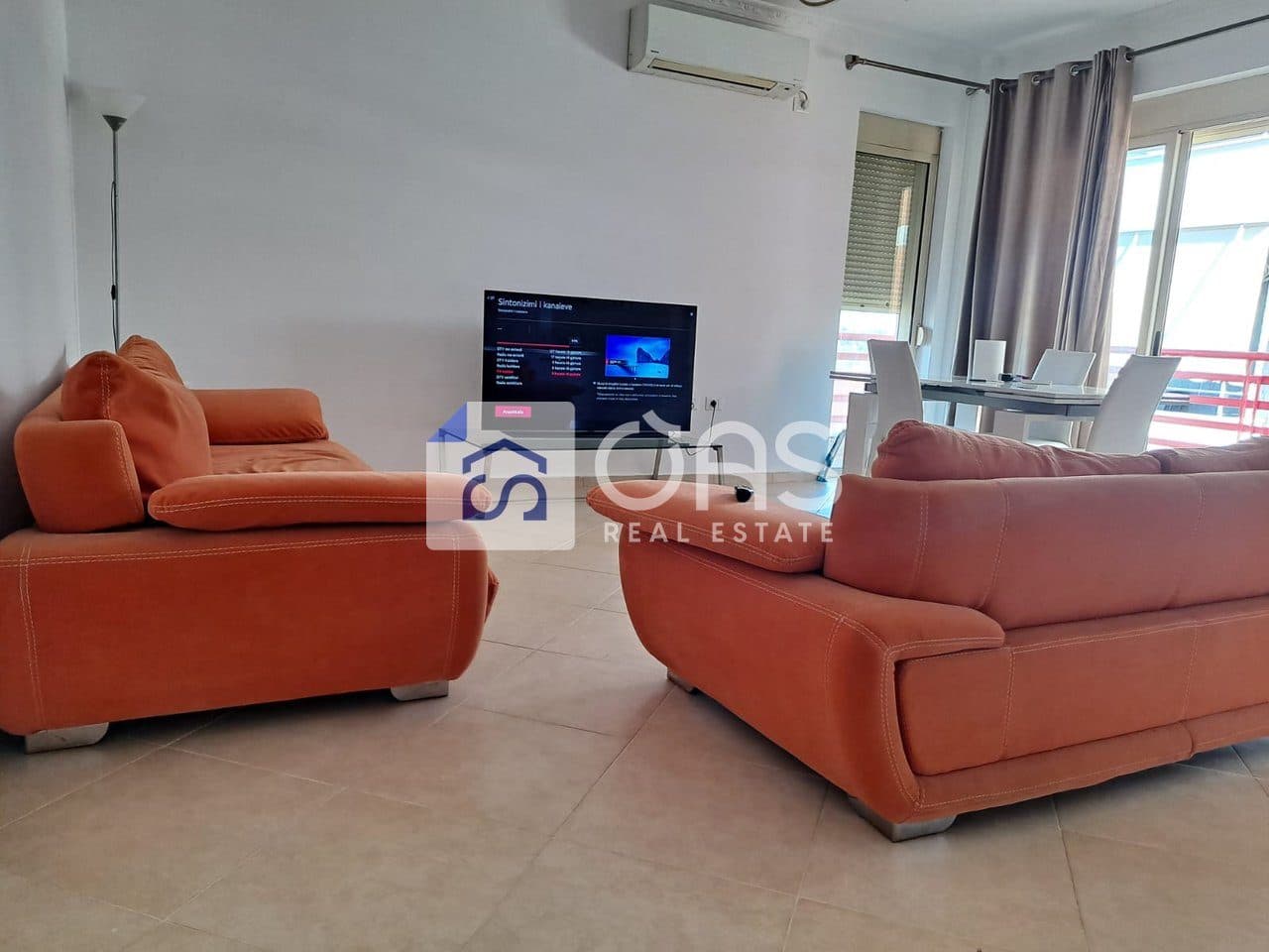 Jepet apartament me qera 2+1+ garazhd tek Liqeni i Tiranes