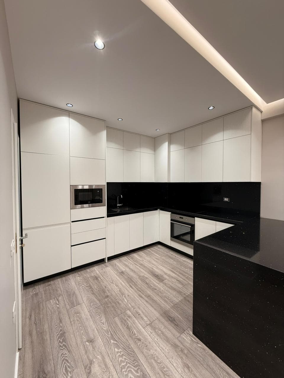 Apartament 1+1 Me Qira në Astir, Tiranë - 600€ | 70 m² 3