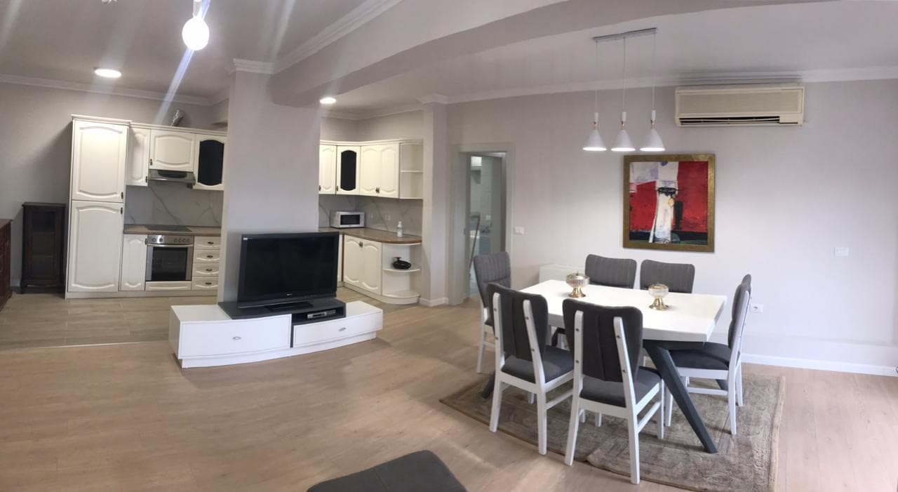 Apartament me qera 3+1 Ne Qender 4