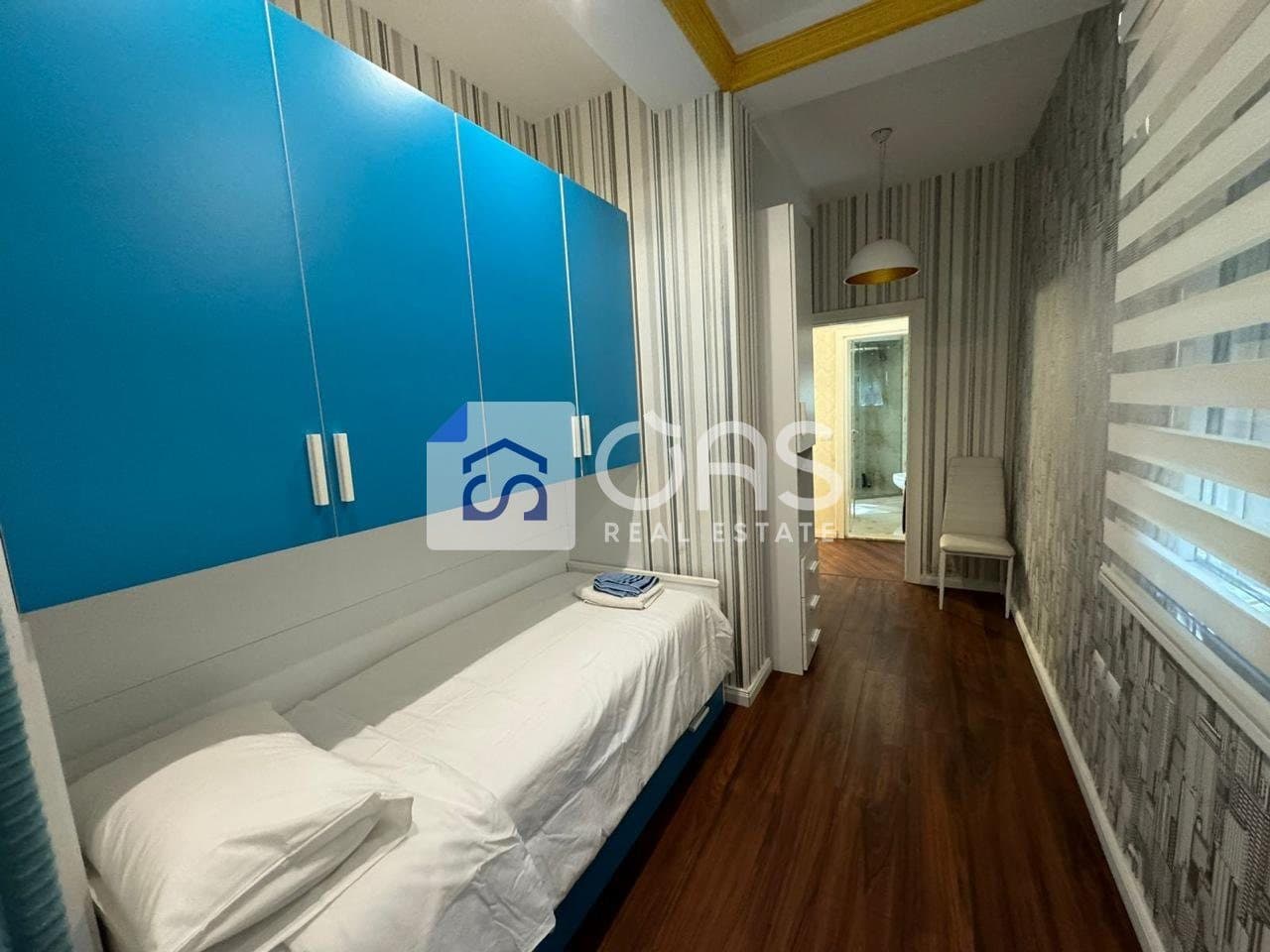 Shitet apartament 2+1 tek Liqeni i thate 4