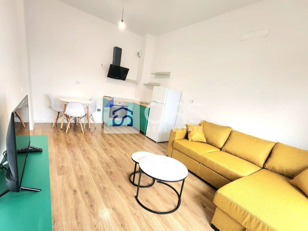Jepet me qera Apartamenti 1+1 Ali Demi Kompleks Kaimi