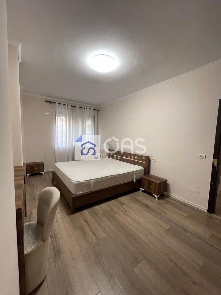 Jepet me qira apartamenti 2+1 Ne Fresk 3