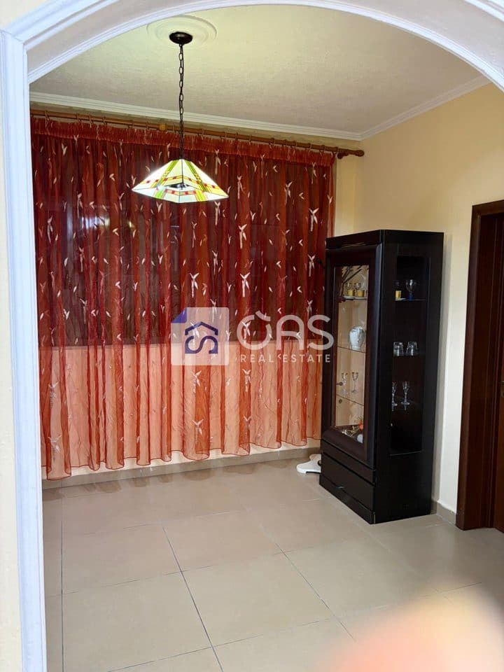 Jepet me qera apartament 2+1 tne Don Bosko 4