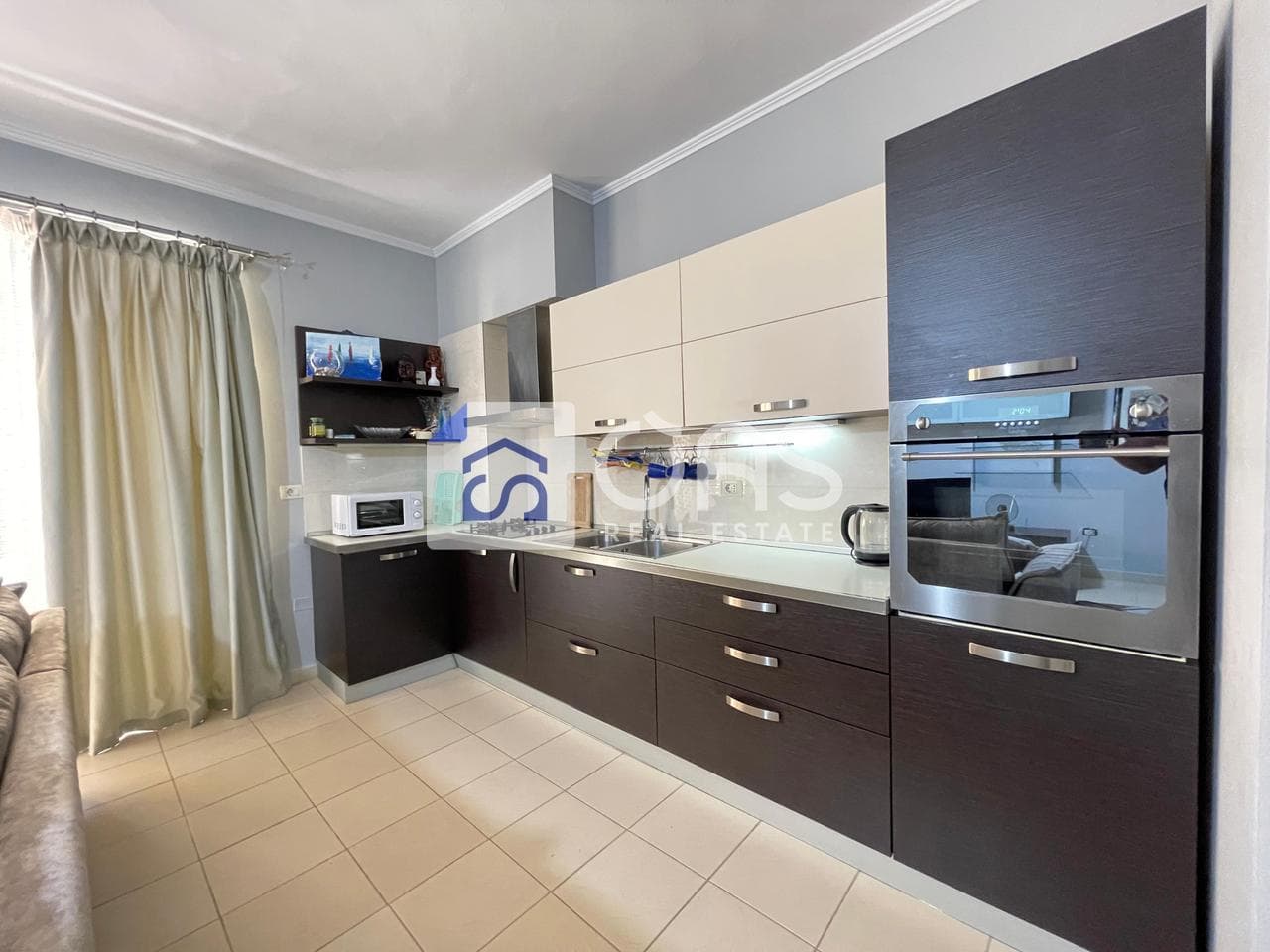 Jepet me qera apartamenti 2+1+2 kopshti zologjik 2