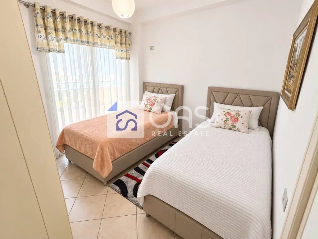 Jepet me qera Apartamenti 2+1+2 Komuna e Parisit 4