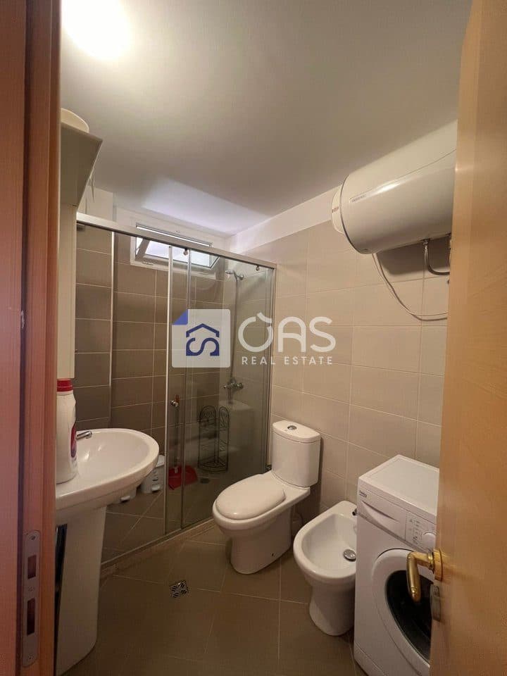 jepet me qera apartament 2+1+2 Kopshti Botanik 4
