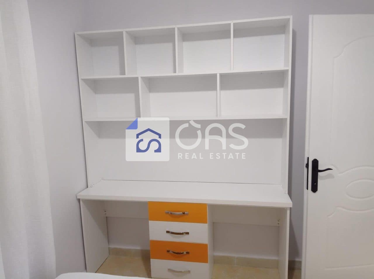 Jepet me qera apartamenti 2+1 universiteti europian 4