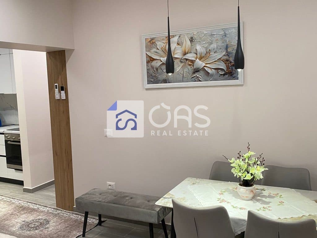 Jepet me qera apartament 1+1 te Rruga e Elbasanit 2