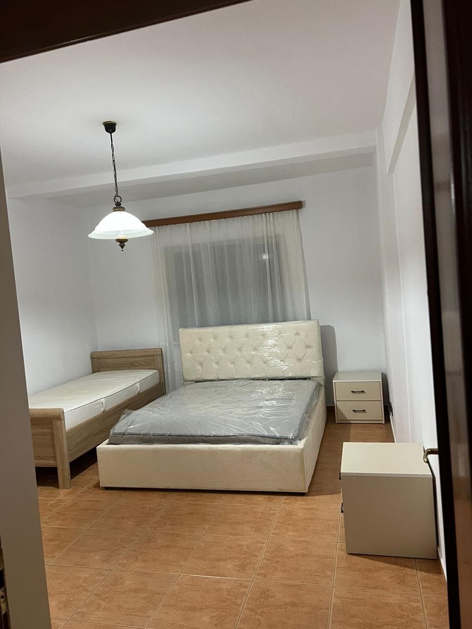 Jepet apartament me qera 1+1 tek Bulevardi i Ri 3